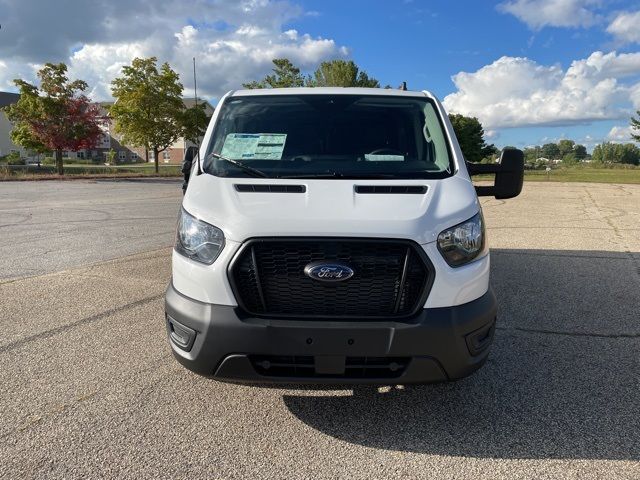 2025 Ford Transit Base