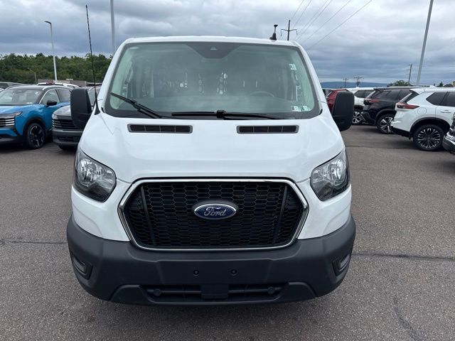 2025 Ford Transit Base