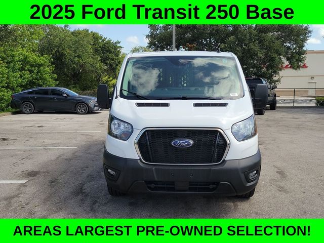 2025 Ford Transit Base