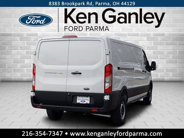 2025 Ford Transit Base