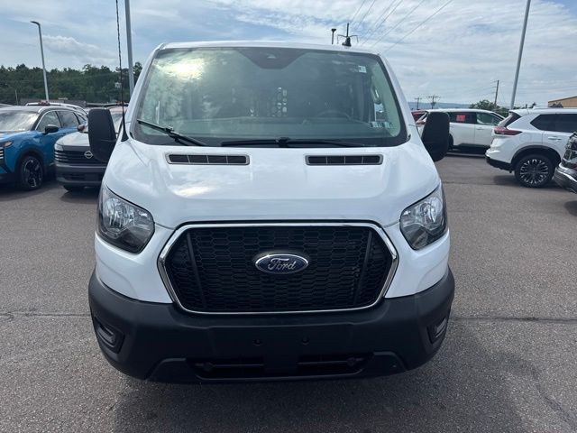 2025 Ford Transit Base