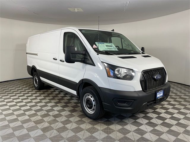 2025 Ford Transit Base
