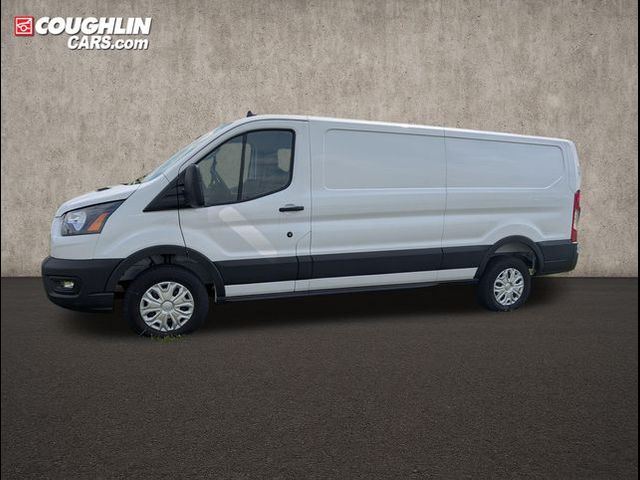 2025 Ford Transit Base