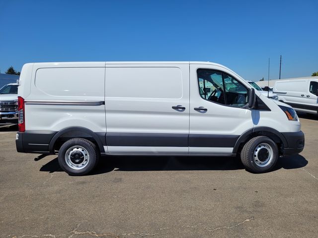 2025 Ford Transit Base