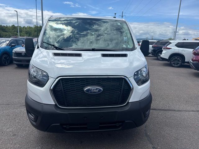 2025 Ford Transit Base