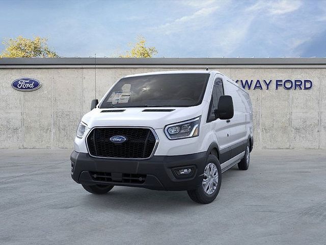 2025 Ford Transit Base