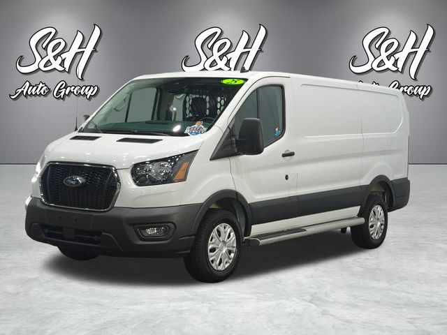 2025 Ford Transit Base