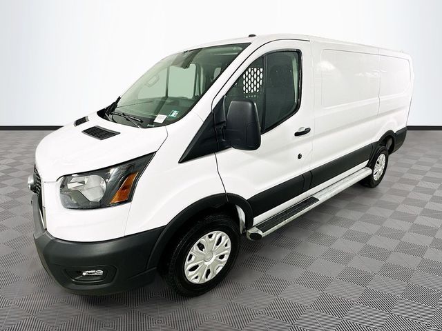 2025 Ford Transit Base