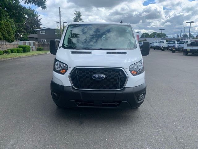 2025 Ford Transit Base