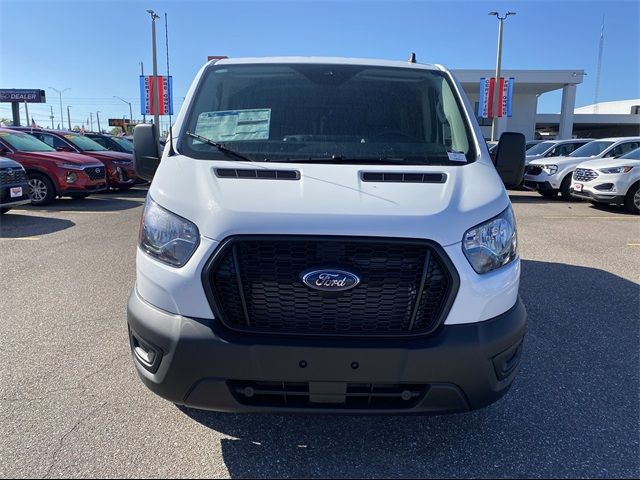 2025 Ford Transit Base