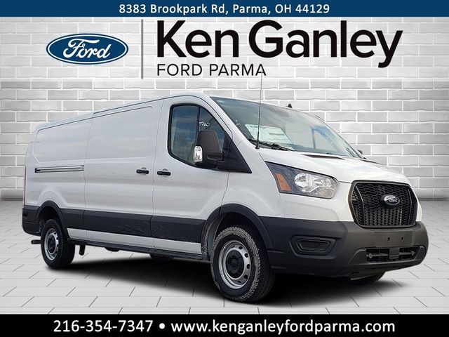 2025 Ford Transit Base