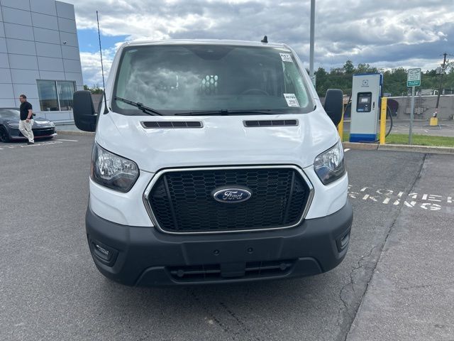2025 Ford Transit Base