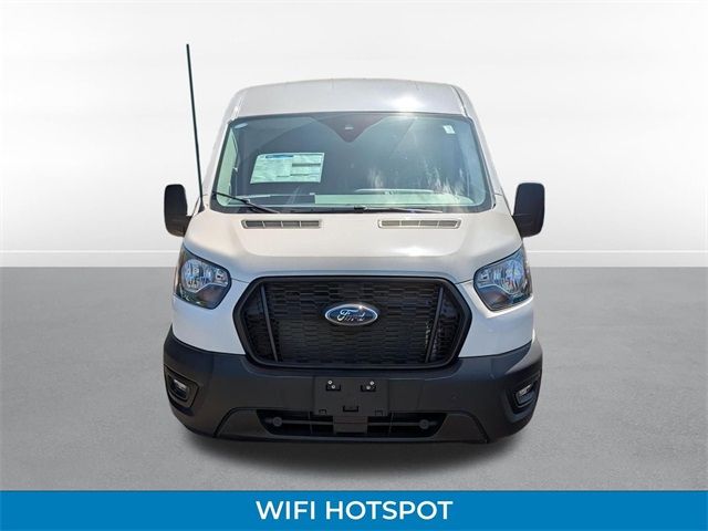 2025 Ford Transit Base
