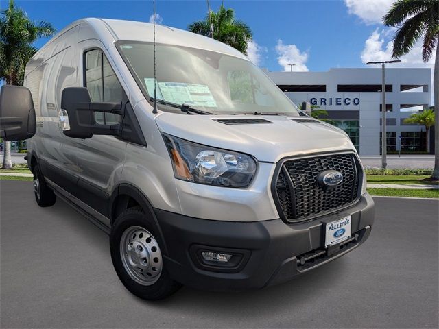 2025 Ford Transit Base