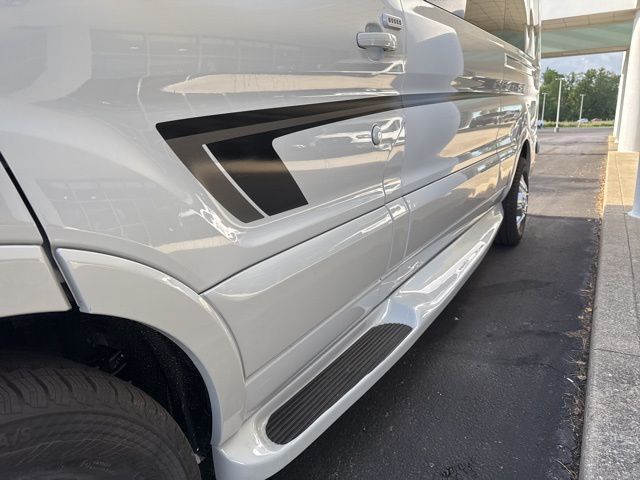 2025 Ford Transit Base