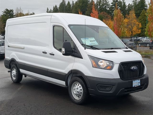2025 Ford Transit Base