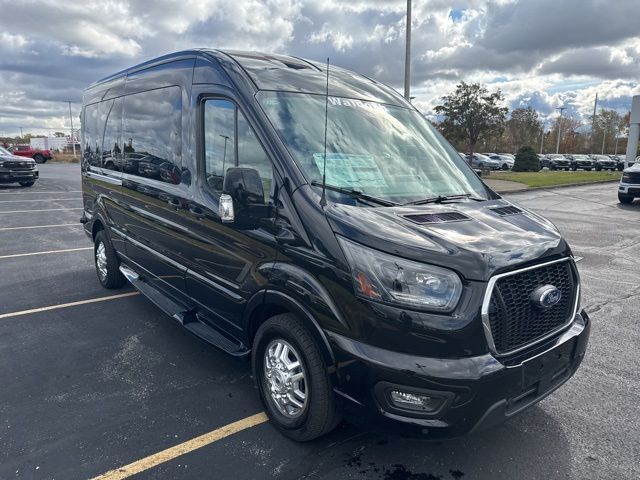 2025 Ford Transit Base
