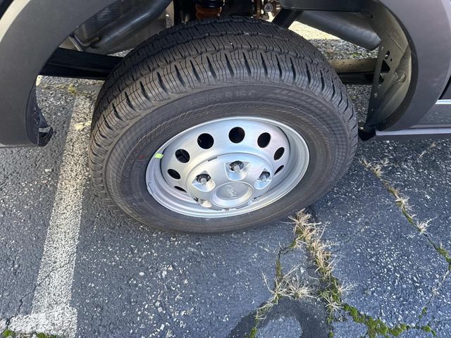 2025 Ford Transit Base