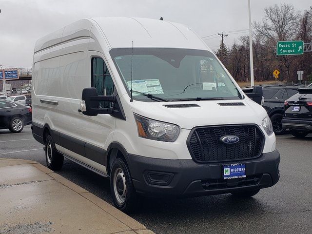 2025 Ford Transit Base