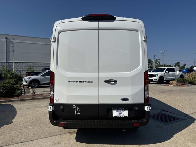 2025 Ford Transit Base