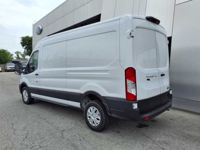 2025 Ford Transit Base