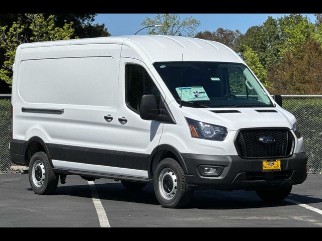 2025 Ford Transit Base