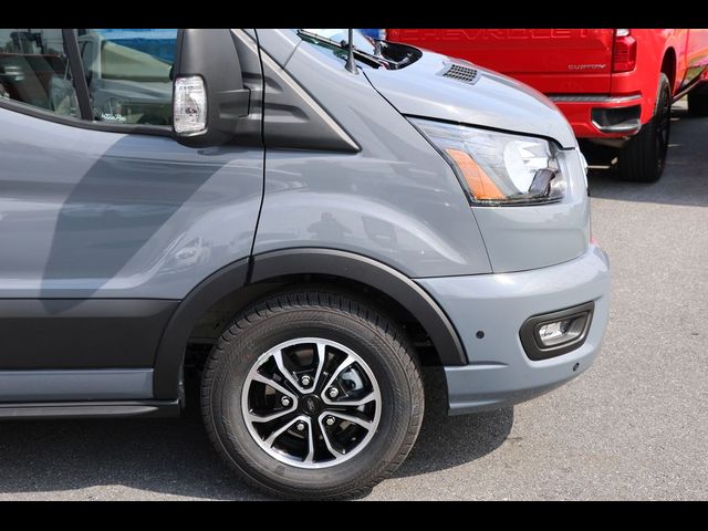 2025 Ford Transit XLT
