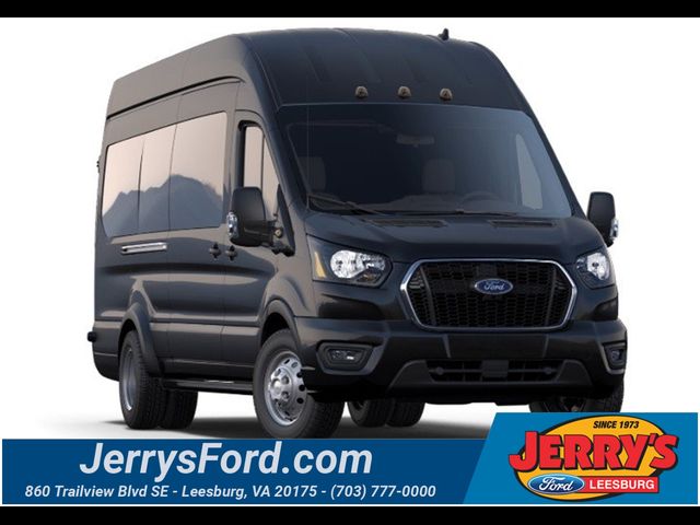 2025 Ford Transit XLT