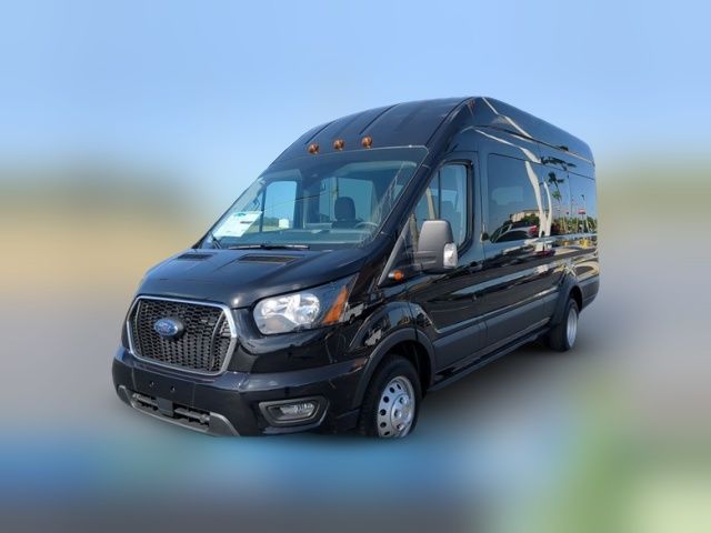 2025 Ford Transit XLT