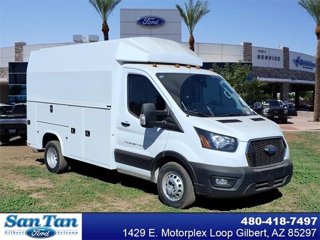 2025 Ford Transit Base