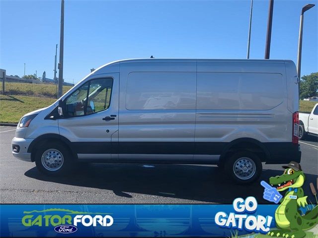 2025 Ford Transit Base