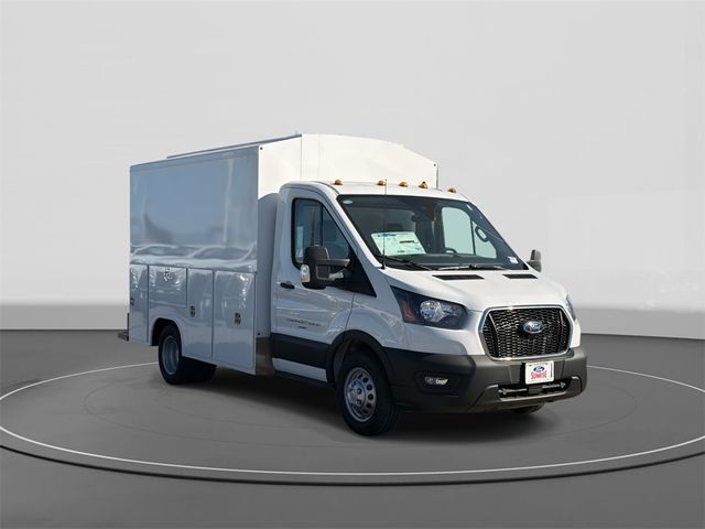 2025 Ford Transit Base