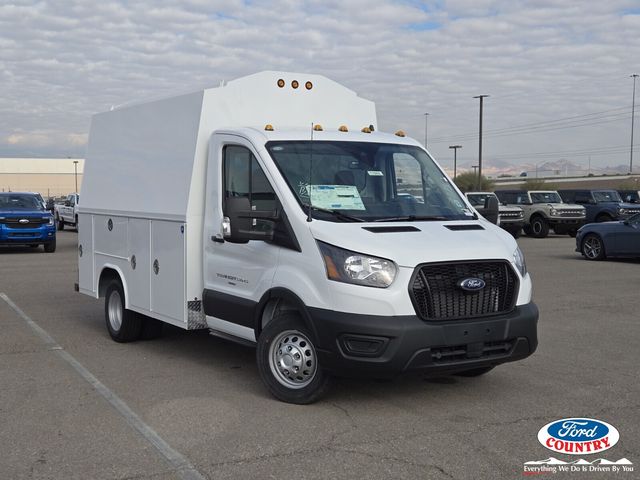 2025 Ford Transit Base