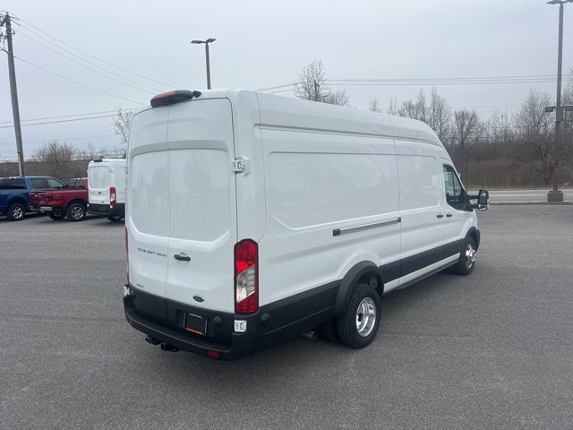 2025 Ford Transit Base