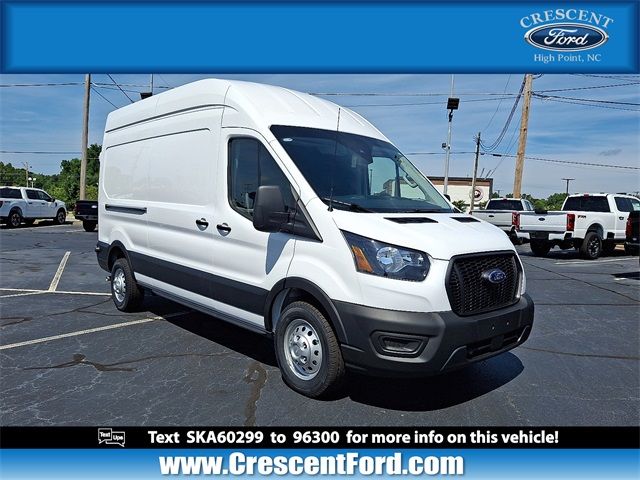 2025 Ford Transit Base