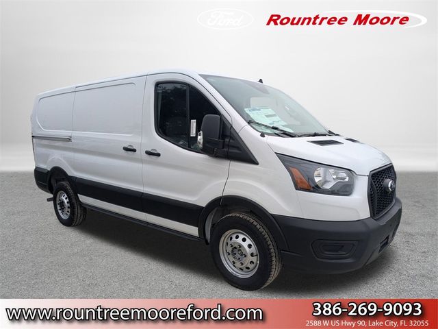 2025 Ford Transit Base