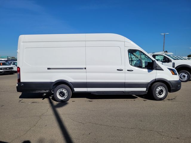 2025 Ford Transit Base
