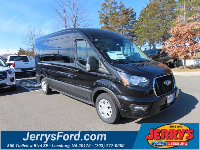 2025 Ford Transit XLT
