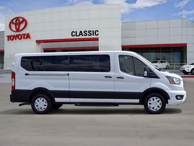 2025 Ford Transit XLT