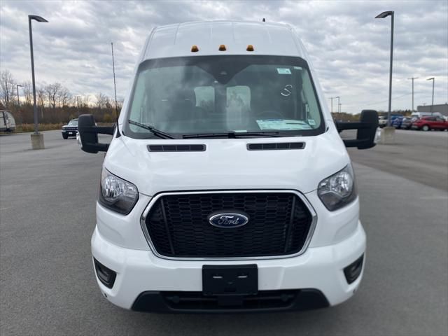 2025 Ford Transit Base
