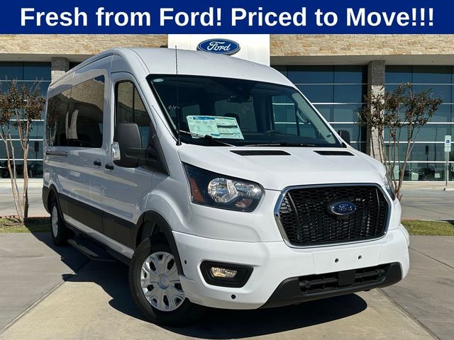 2025 Ford Transit XLT