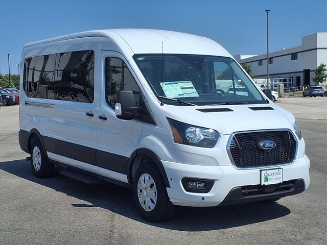 2025 Ford Transit XLT