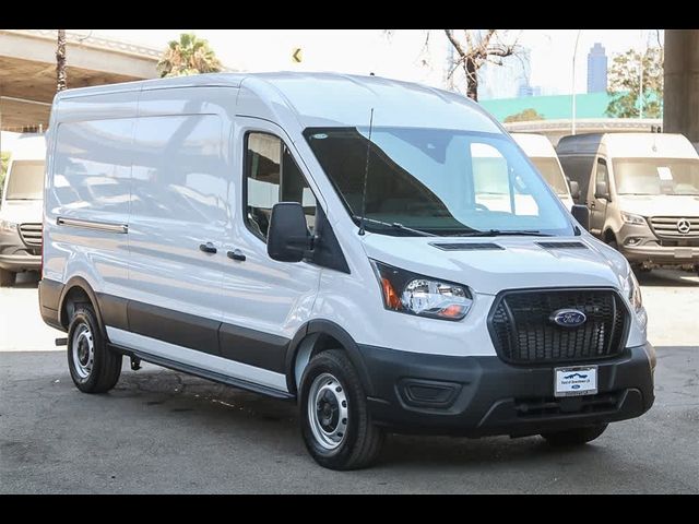 2025 Ford Transit Base