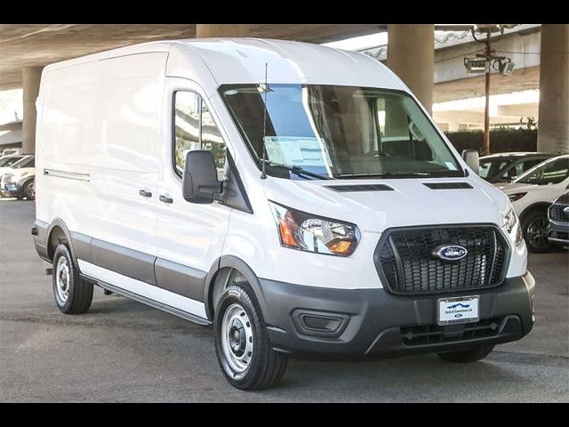 2025 Ford Transit Base