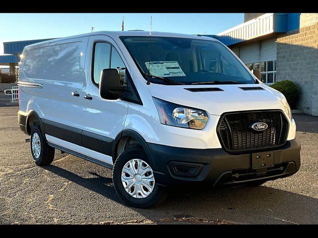 2025 Ford Transit Base