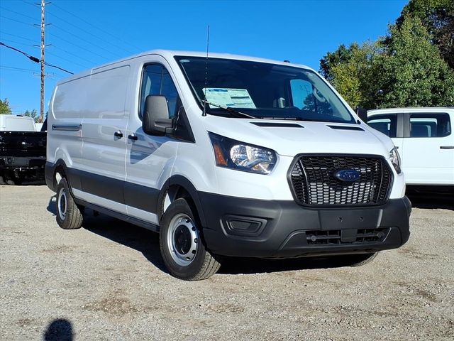 2025 Ford Transit Base