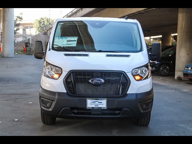 2025 Ford Transit Base