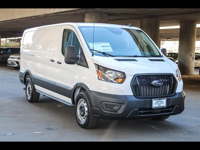 2025 Ford Transit Base