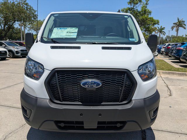 2025 Ford Transit Base