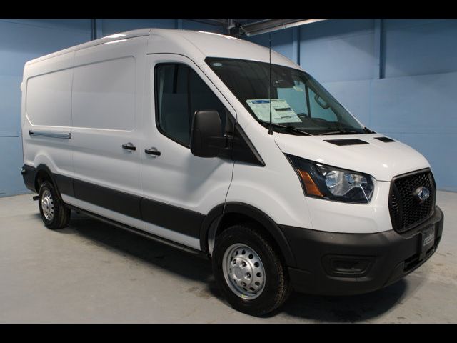 2025 Ford Transit Base